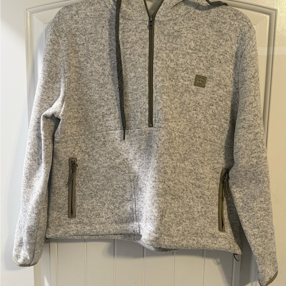 Billabong Gray Hoodie and Track Pants for Everyday Comfort